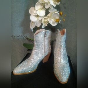 💙NWOT Rhinestone Booties for Women LSparkly Cowgirl Boots